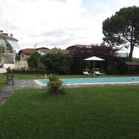 Il Gelso Di Barcuzzi Bed & Breakfast Лонато Екстериор снимка
