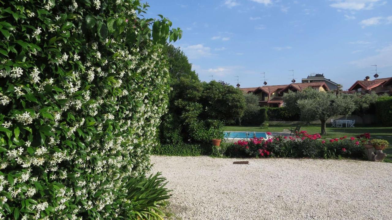 Il Gelso Di Barcuzzi Bed & Breakfast Лонато Екстериор снимка