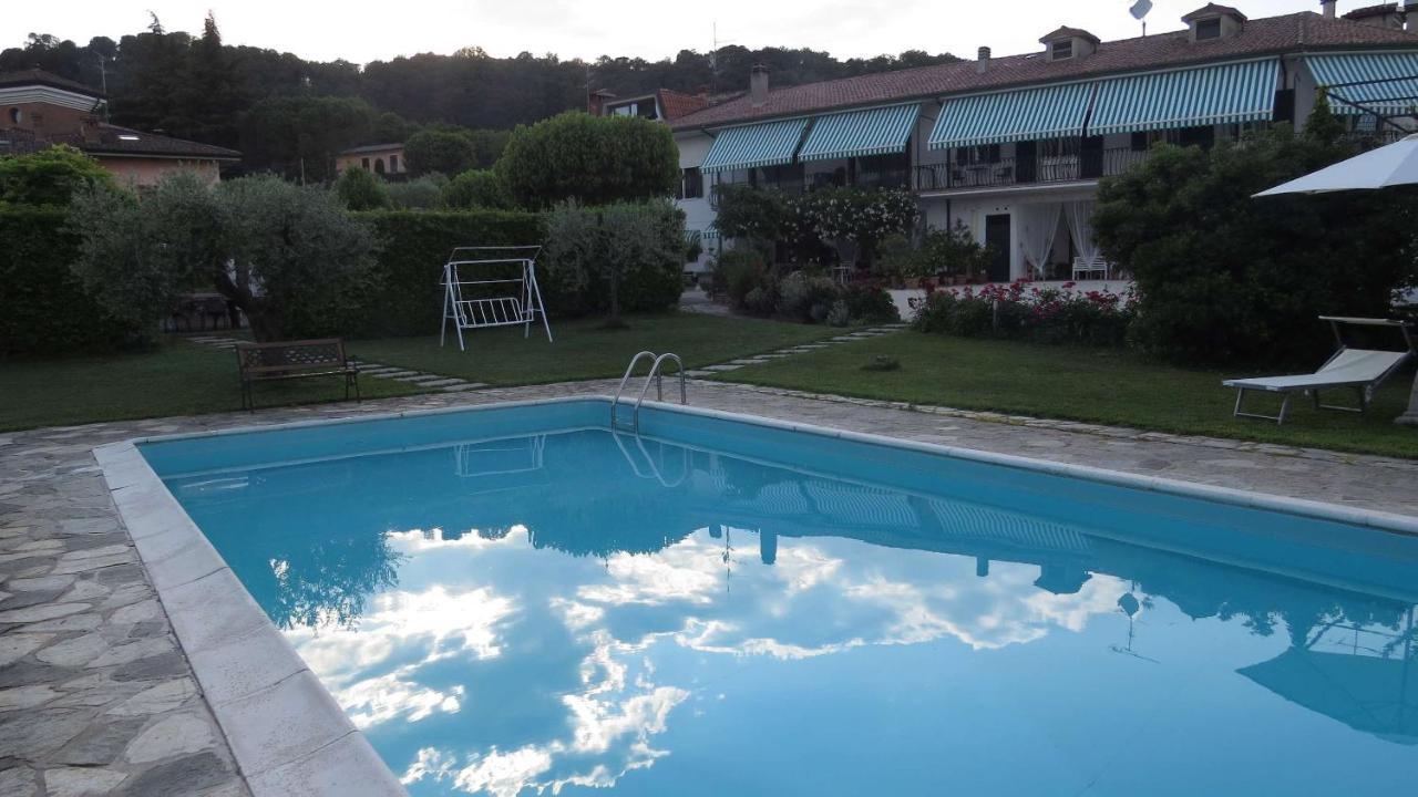 Il Gelso Di Barcuzzi Bed & Breakfast Лонато Екстериор снимка