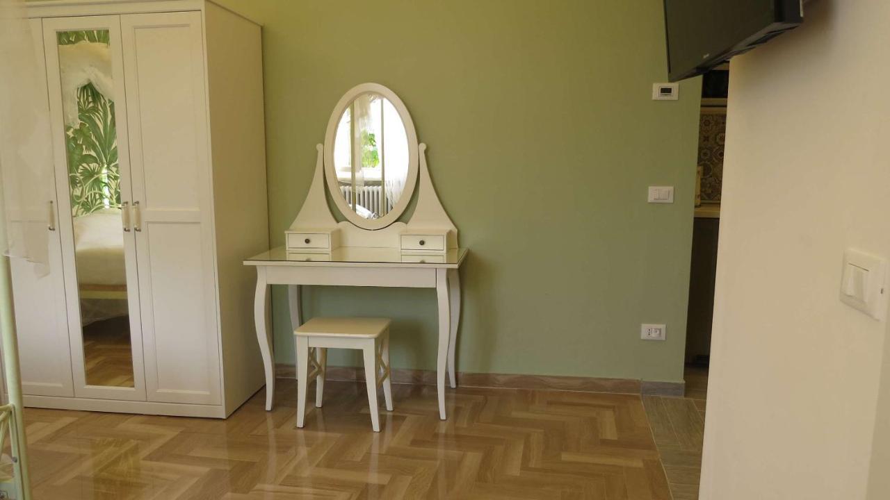 Il Gelso Di Barcuzzi Bed & Breakfast Лонато Екстериор снимка