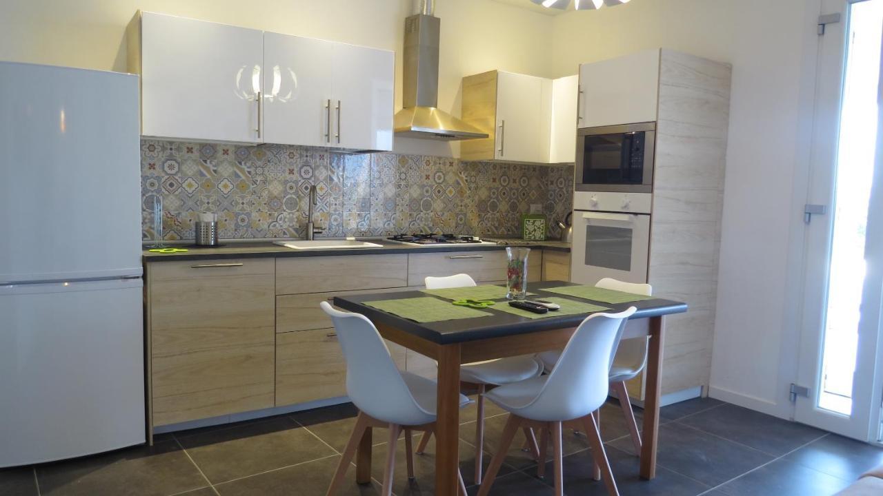 Il Gelso Di Barcuzzi Bed & Breakfast Лонато Екстериор снимка