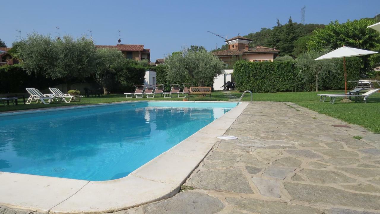 Il Gelso Di Barcuzzi Bed & Breakfast Лонато Екстериор снимка