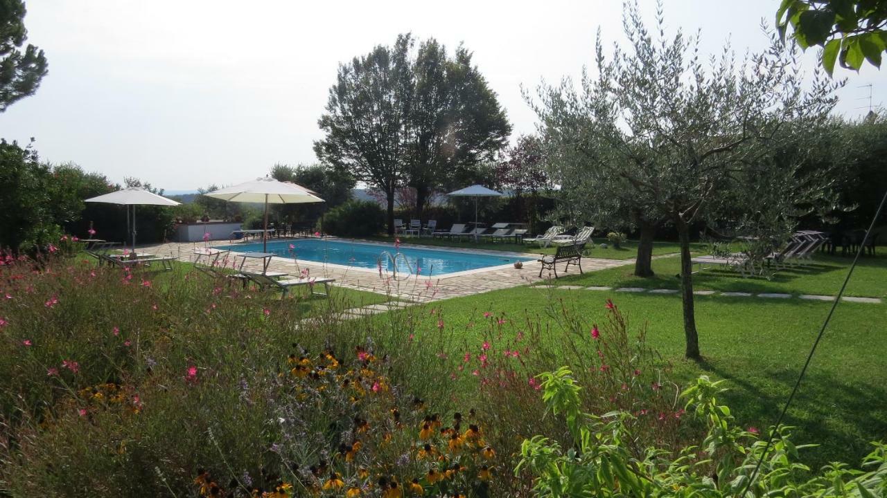 Il Gelso Di Barcuzzi Bed & Breakfast Лонато Екстериор снимка