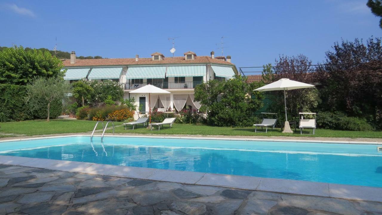 Il Gelso Di Barcuzzi Bed & Breakfast Лонато Екстериор снимка